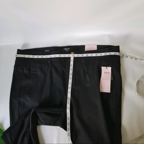 NYDJ Black pants sculpt curve 360 size 24 - Picture 3 of 8